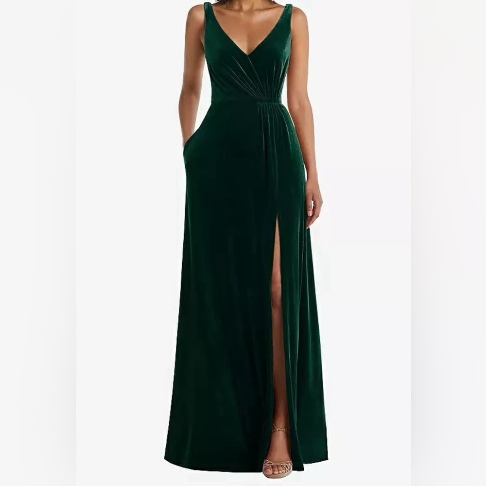 Dessy Velvet Maxi Dress with Shirred Bodice and Front Slit - size 2, emerald